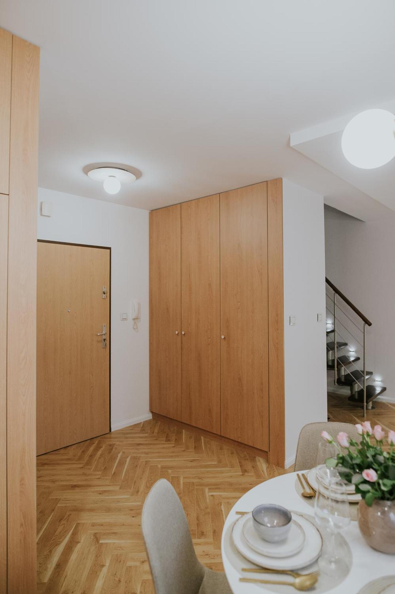 Dwupoziomowy Butikowy Zmigrodzka, Free Parking, Self Check-in Apartament Poznań